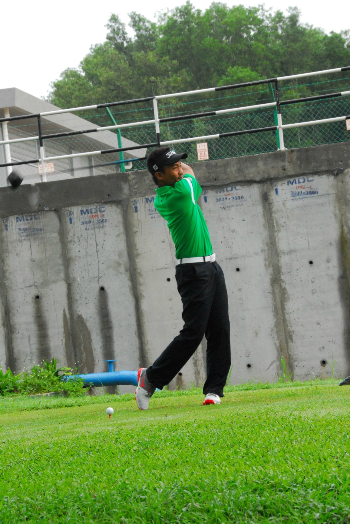 PRO15 157 GOLF DSC 0207.JPG